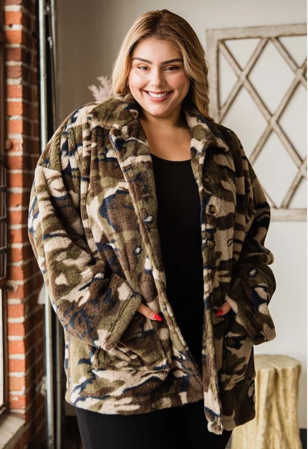 Plus/Mid Size Cozy Camo Fur Jacket
