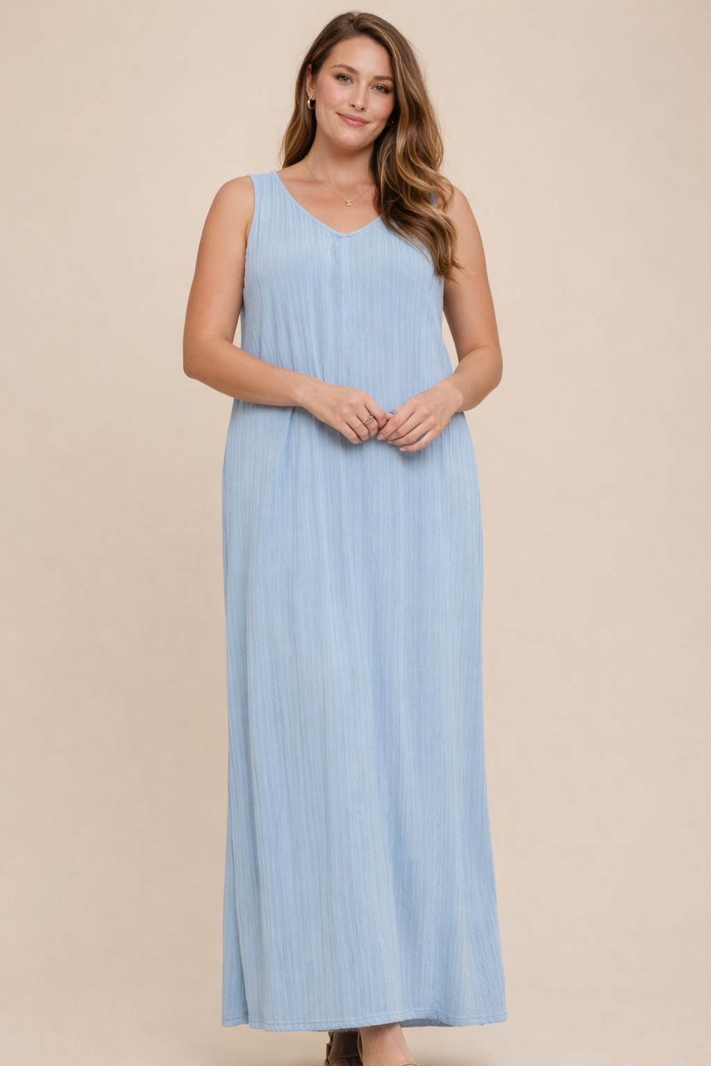 Flowy Textured Sleeveless Maxi Dress for Women