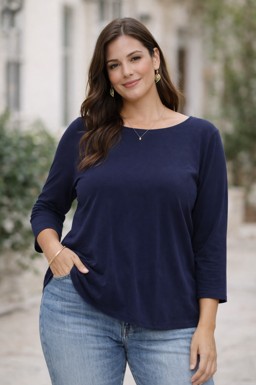 Women’s Wrinkle-Free 3/4 Sleeve Round Neck Top – Relaxed Fit