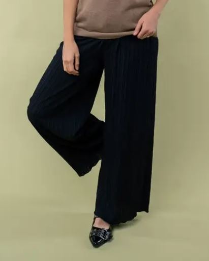 High-Waisted Black Plissé Woven Wide-Leg Pants with Pockets