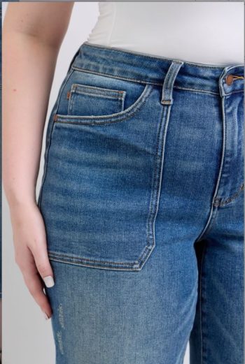 wide leg cropped Judy Blue jean