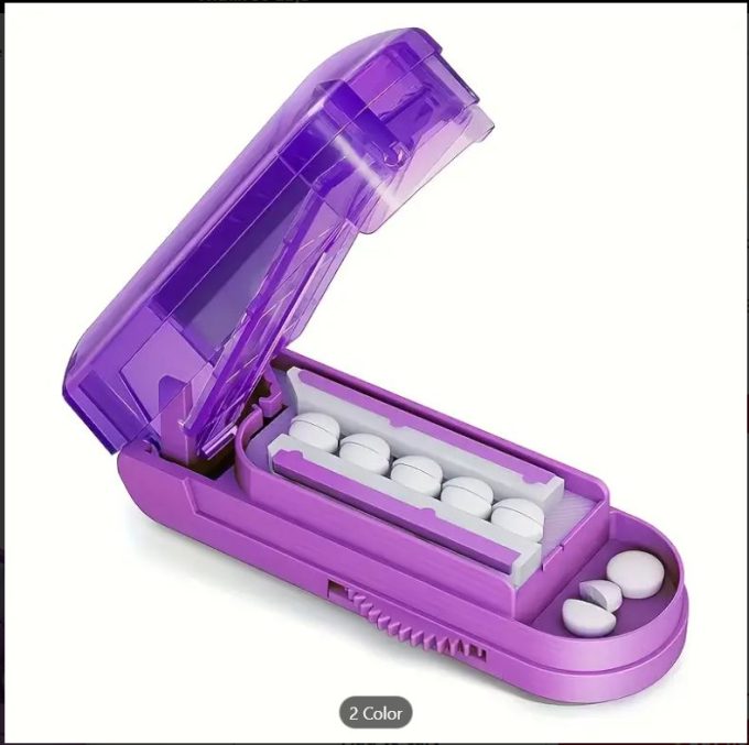 Anti-slip multiple pill cutter