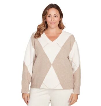 Plus size woman wearing Aria Argyle Sweater in Tan and White front view